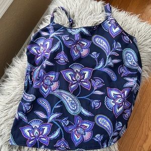 Lands end women’s Tankini size 16